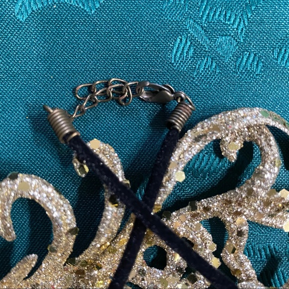 🎄 New Christmas Bulb Earrings & Necklace Set - Picture 3 of 6